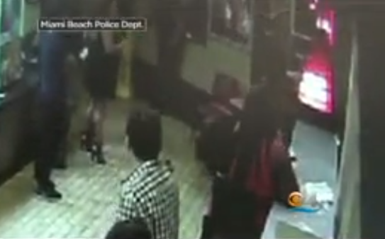 Gay Couple Violently Attacked For Kissing In Burger King