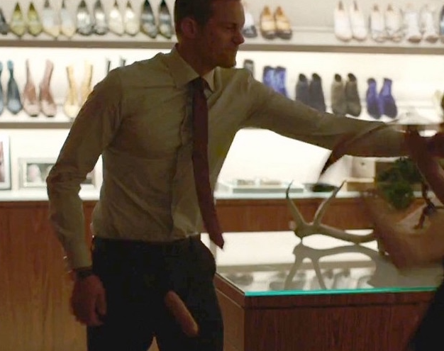 Is Alexander Skarsgård’s Giant Cock In Last Night’s <em>Big Little Lies</em> Real Or Fake?