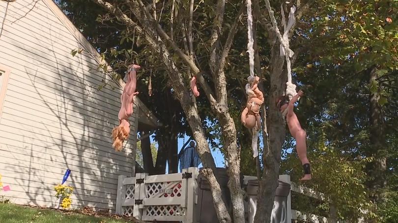 Halloween Display Featuring Naked Dolls Hanging From Tree Disturbs Neighbors