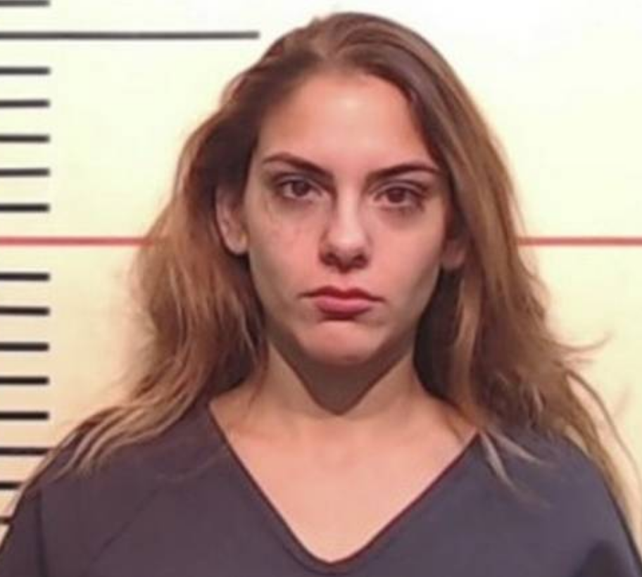 Texas Wedding Photographer Arrested For Obstruction And Public Intoxication After Fucking A Wedding Guest, Threatening Police Officers, And Peeing On Tree