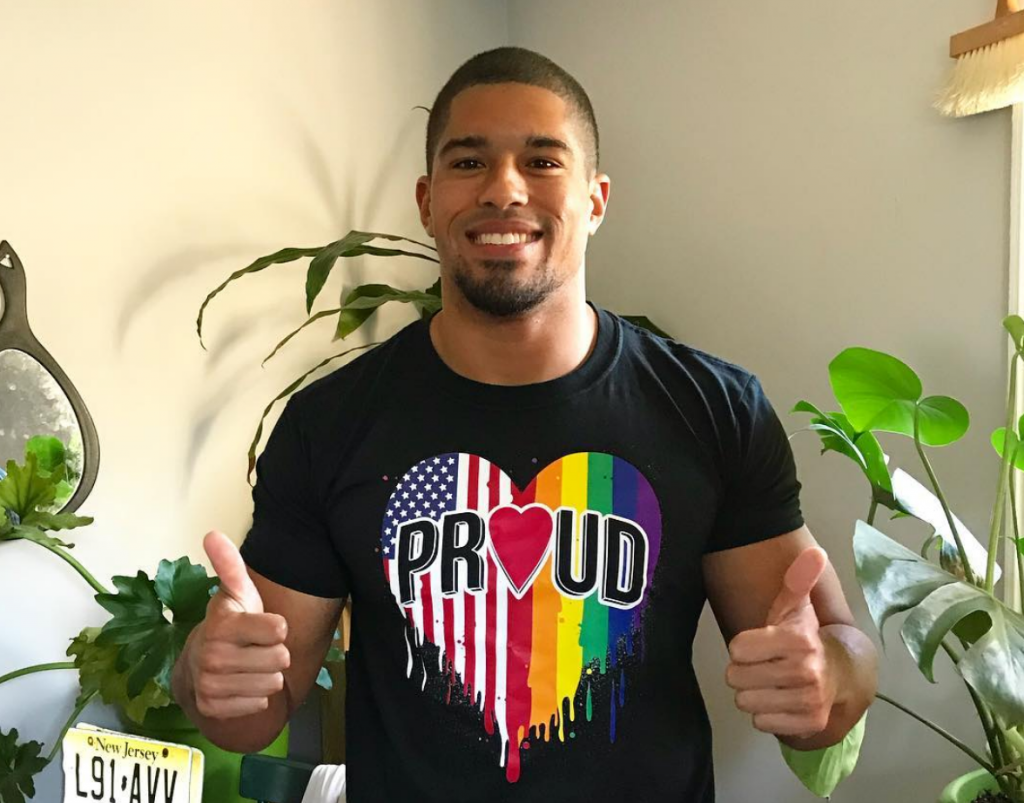 Pro Wrestler Anthony Bowens: “I’m Gay”