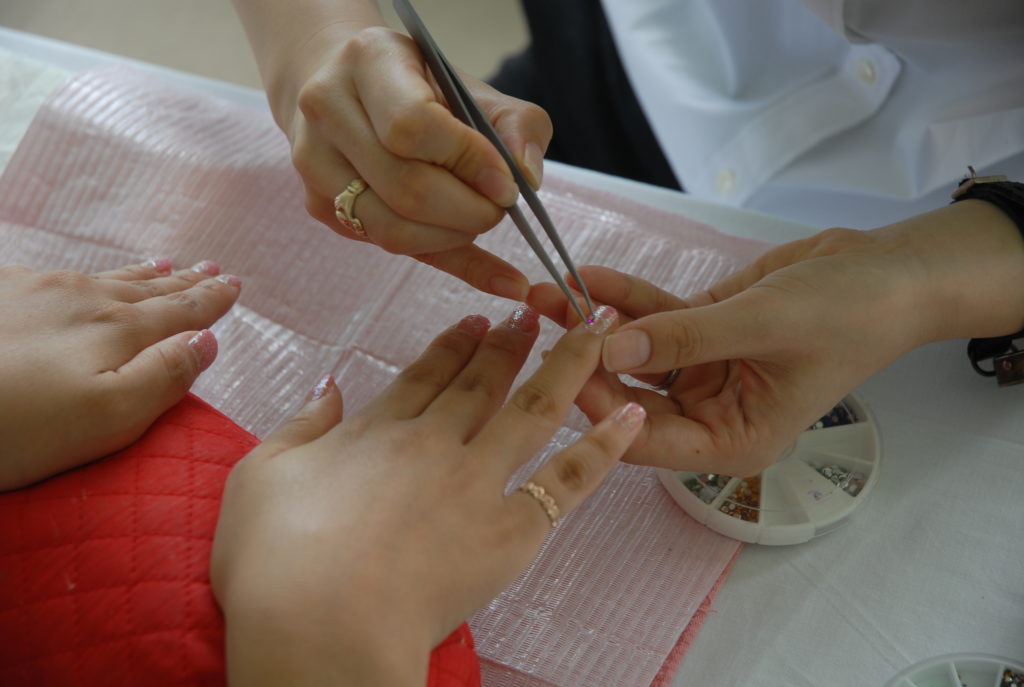 HIV Diagnosis Linked To Manicure