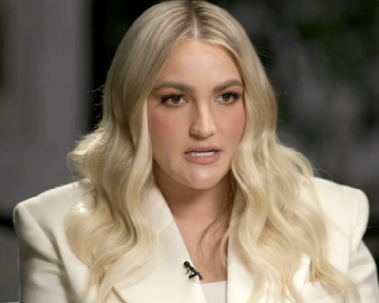 Jamie Lynn Spears Claims Sister Is “Erratic, Paranoid, And Spiraling”