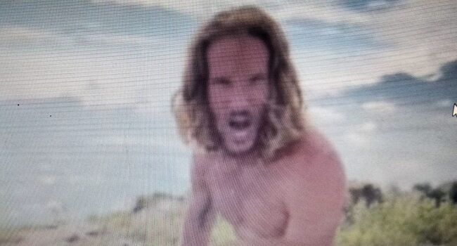 Canadian “Wellness Guru” To Be Deported From Bali After Dancing Naked On Sacred Volcano