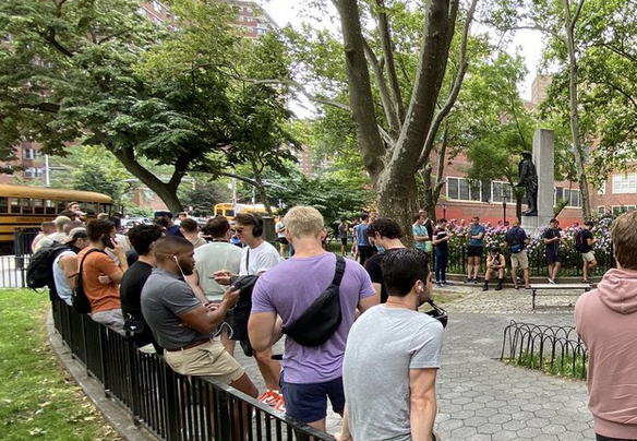 Hundreds Of NYC Gays Line Up Outside Clinic Offering Surprise Monkeypox Vaccines Ahead Of Pride Weekend