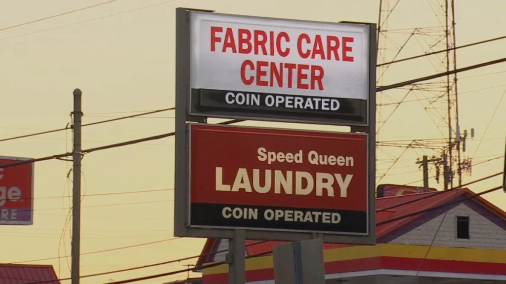 Man Caught Completely Naked Inside Nashville Laundromat