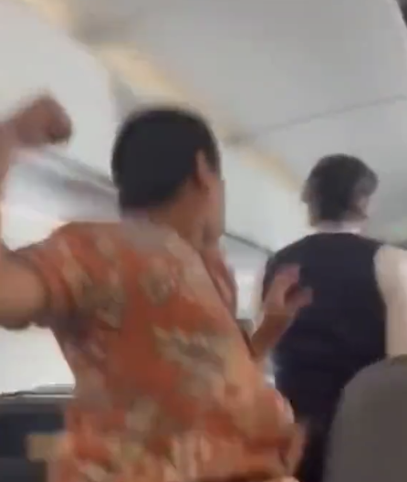 [UPDATED] Passenger Sucker-Punches Flight Attendant After Not Being Allowed To Use First Class Bathroom