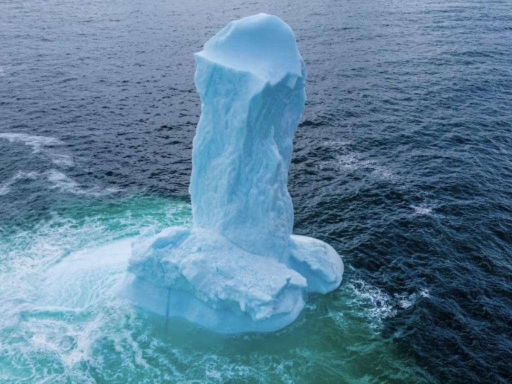 Penis-Shaped Iceberg Goes Viral