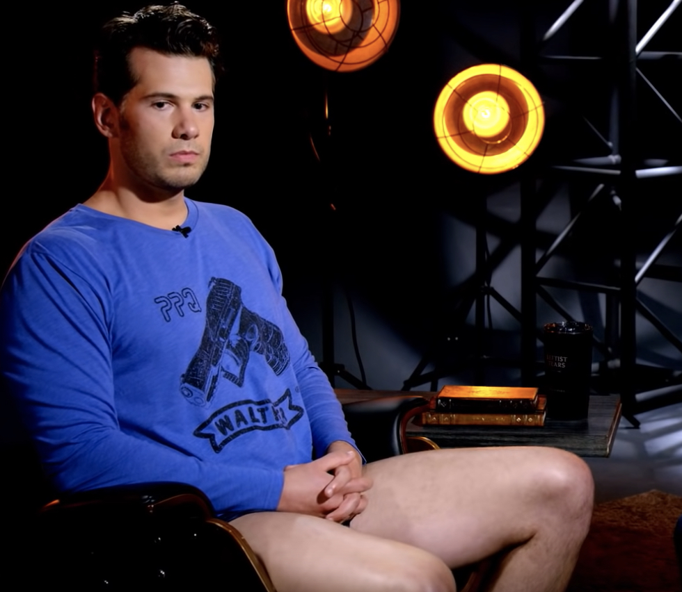 Right-Wing Internet Ghoul Steven Crowder Repeatedly Showed Off Cock To Male Staffers