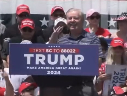 “Traitor!” Humiliated Lindsey Graham Booed Relentlessly By MAGA Cult At Trump Rally