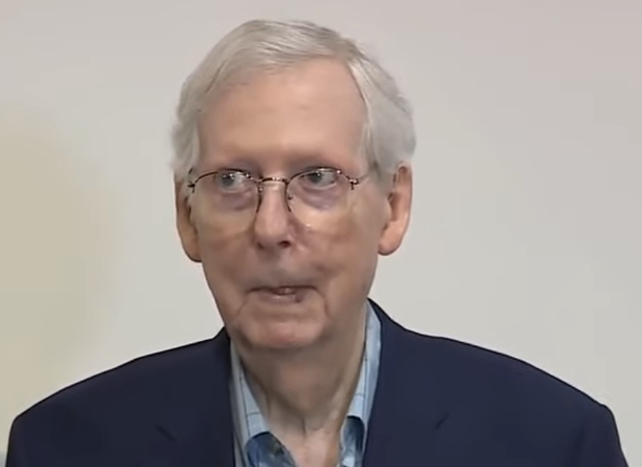 Mitch McConnell Freezes On Live Television Again