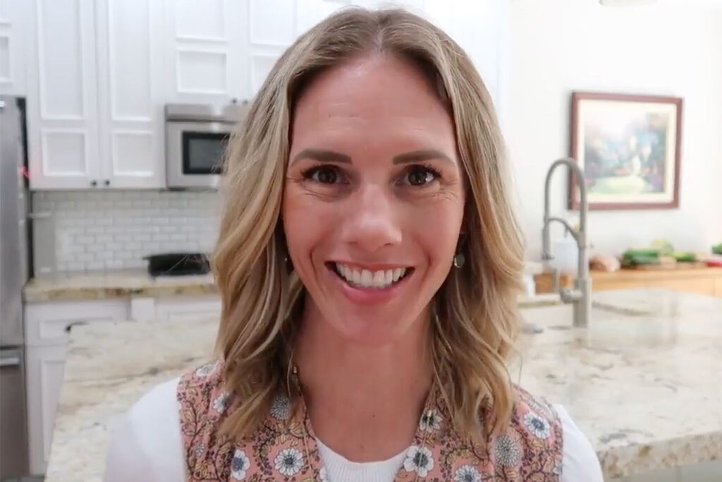 Mormon Mother Famous For Parenting Videos On YouTube Charged With Felony Child Abuse