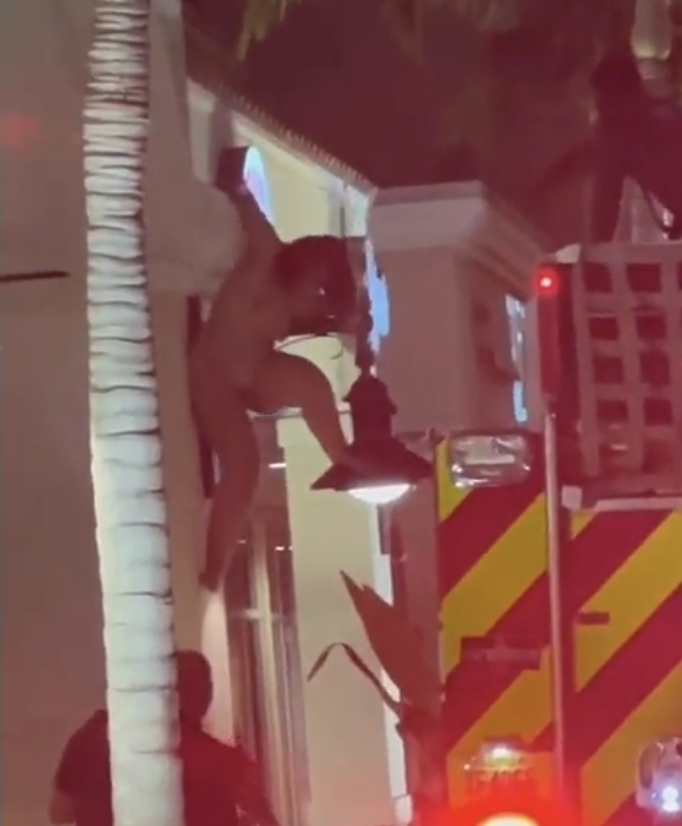 Naked Woman Falls From Roof Of Florida Sushi Restaurant