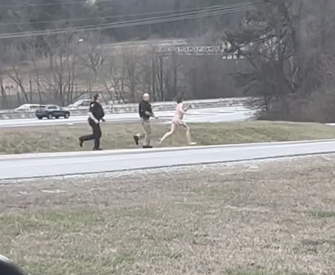 Naked Lady Attempts To Outrun Police Following Traffic Incident In Tennessee