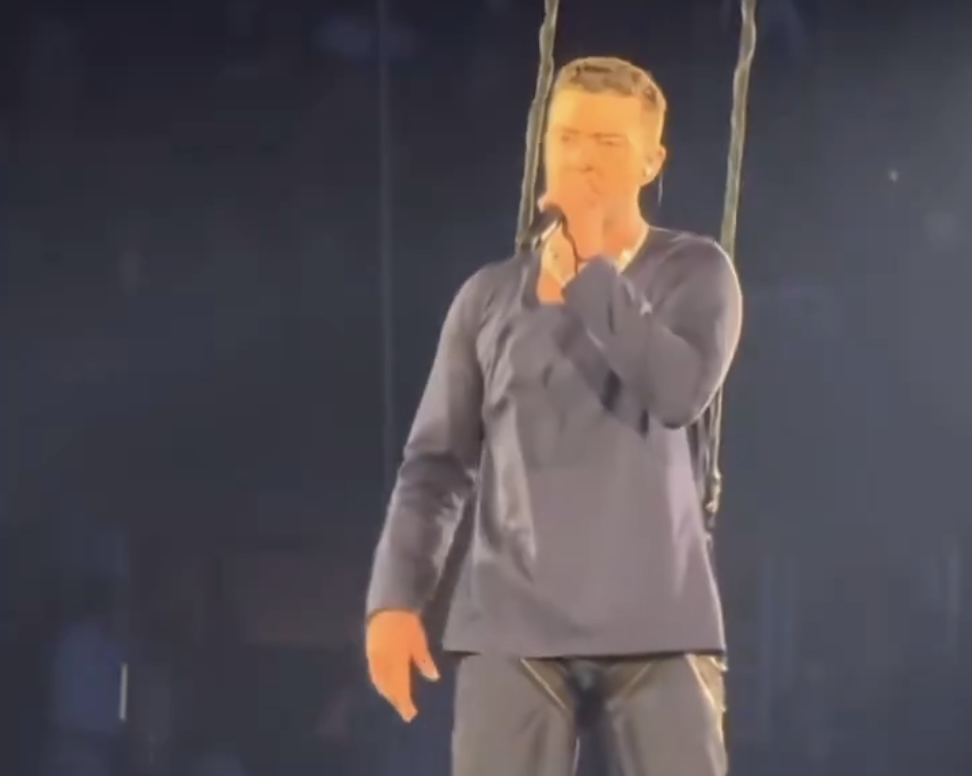 Justin Timberlake Mocked For Tiny Bulge Seen During Nashville Concert