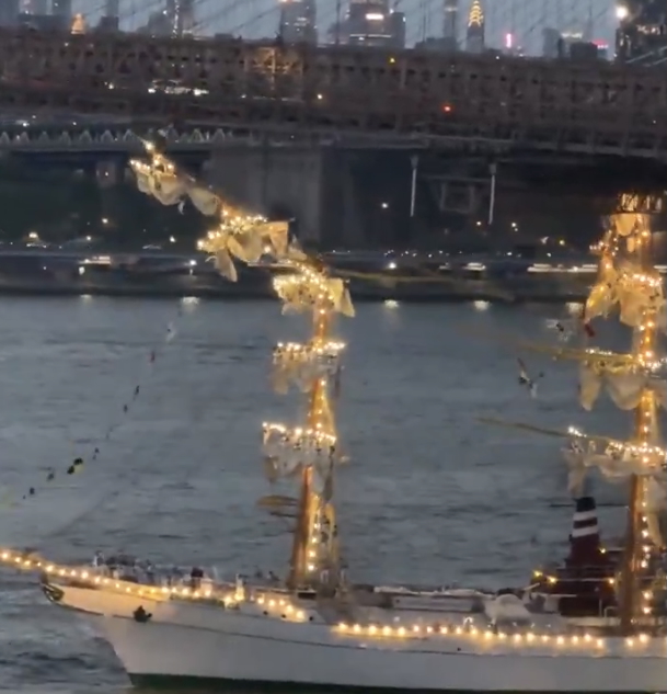 Multiple People Dead After Ship Crashes Into Brooklyn Bridge