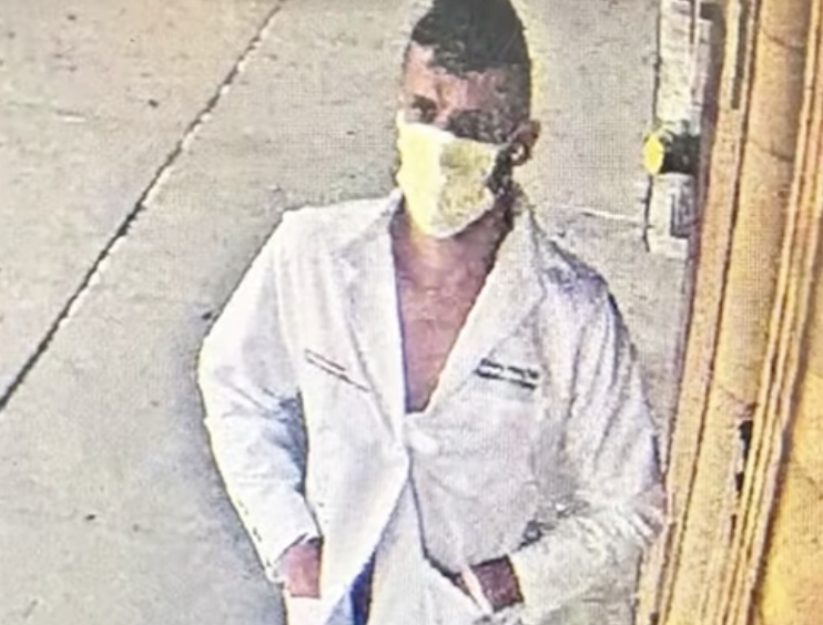 Naked Man Who Stole Boat For NYC Joyride Escapes From Psychiatric Hospital