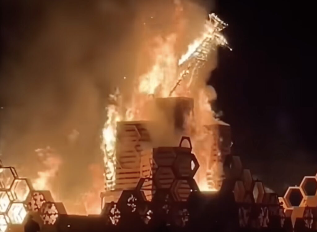 Trump’s America: Woman Who Didn’t Know She Was Pregnant Gives Birth While Man Is Murdered At Burning Man