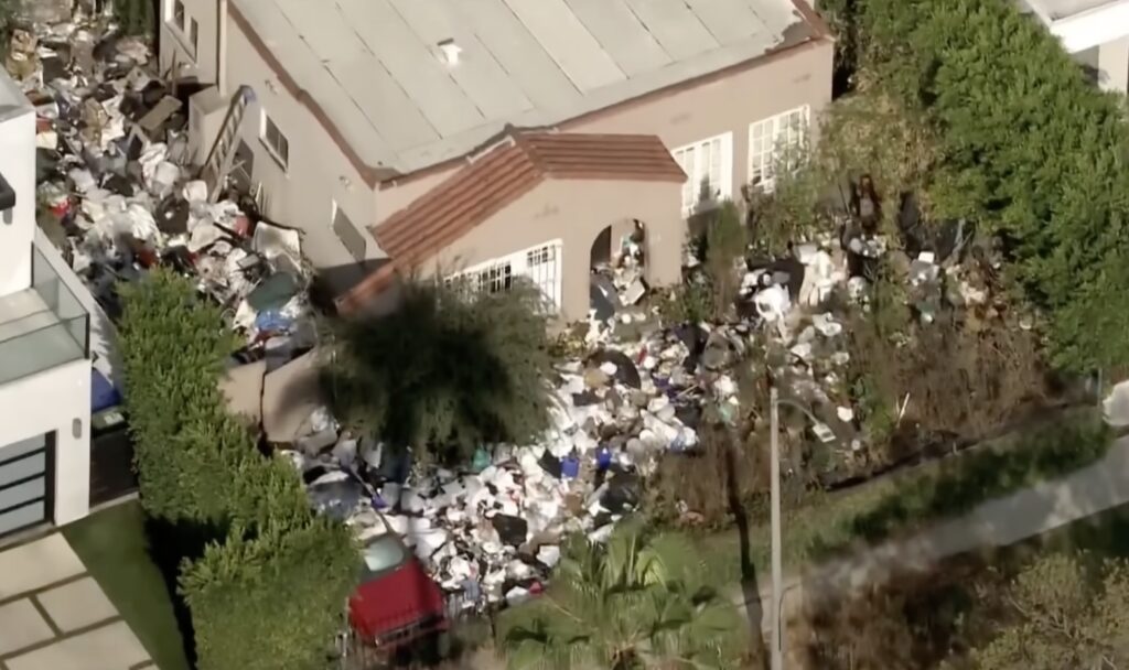 Not Again! L.A. “Trash House” Surrounded By Thousands Of Pounds Of Garbage One Year After Previous Garbage Was Removed