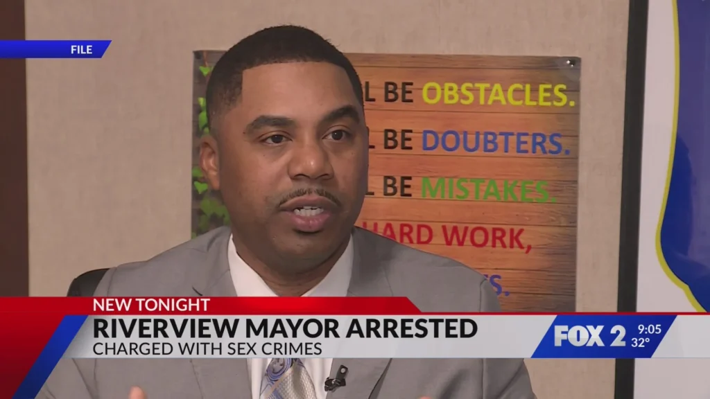 Missouri Community Reacts After Mayor Charged With Sex Crimes