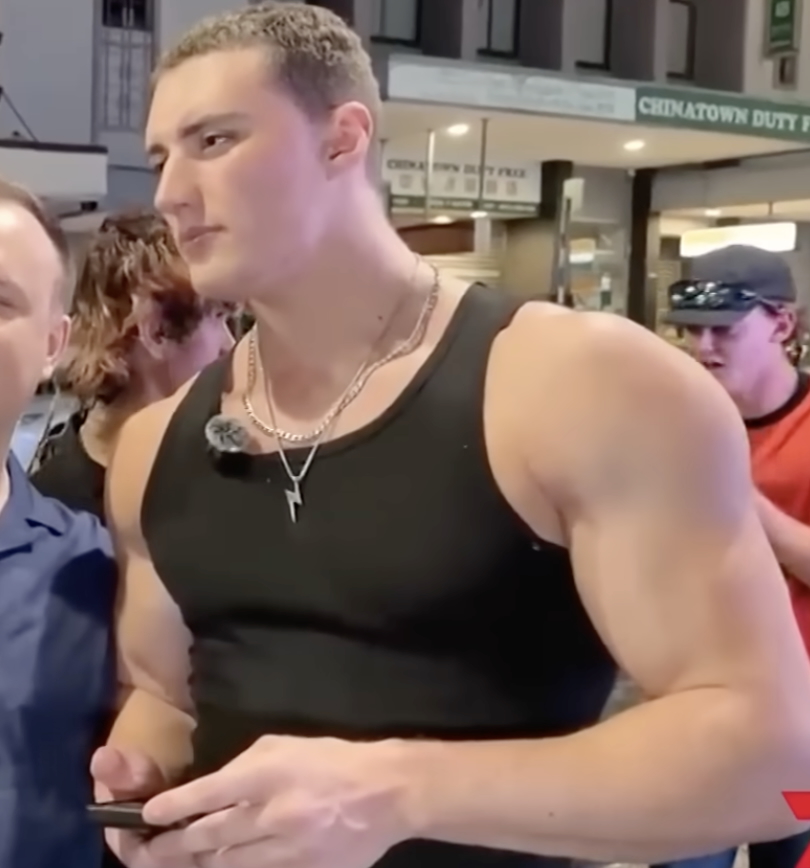 “Looksmaxxing” “Influencer” Arrested During Livestream For Violent Assault