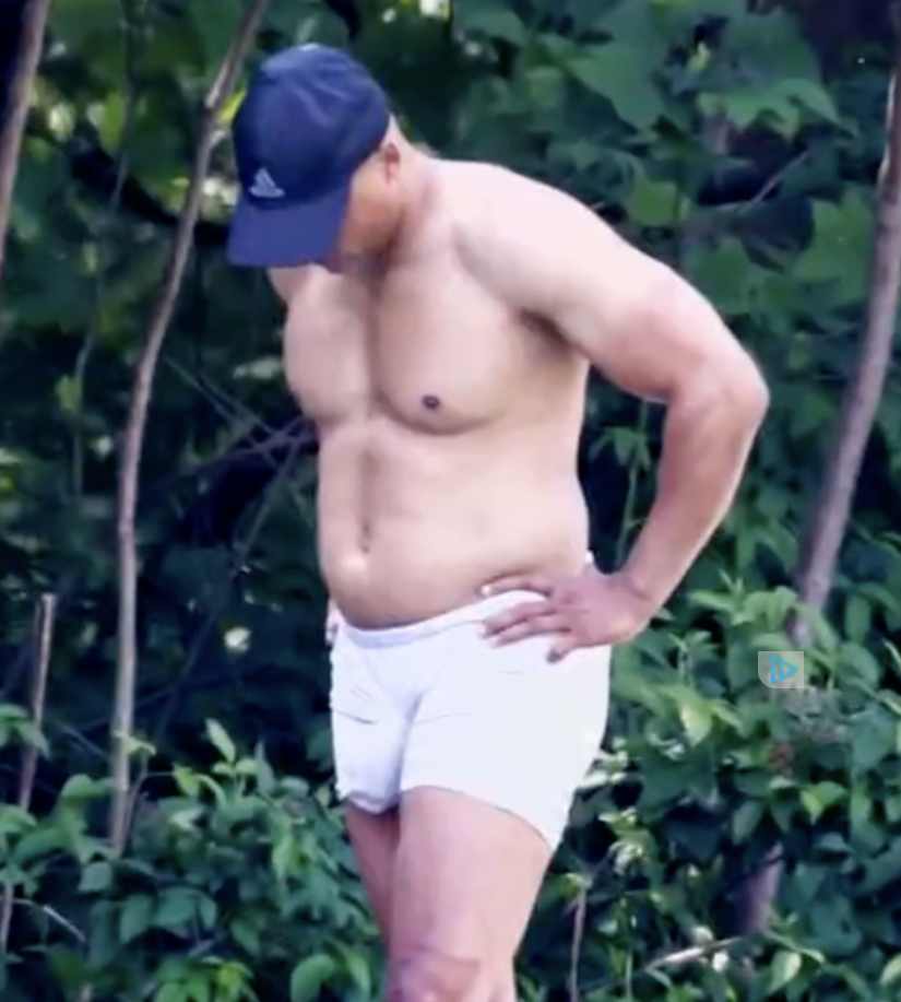Kentucky Man Arrested After Masturbating While Completely Naked In Park