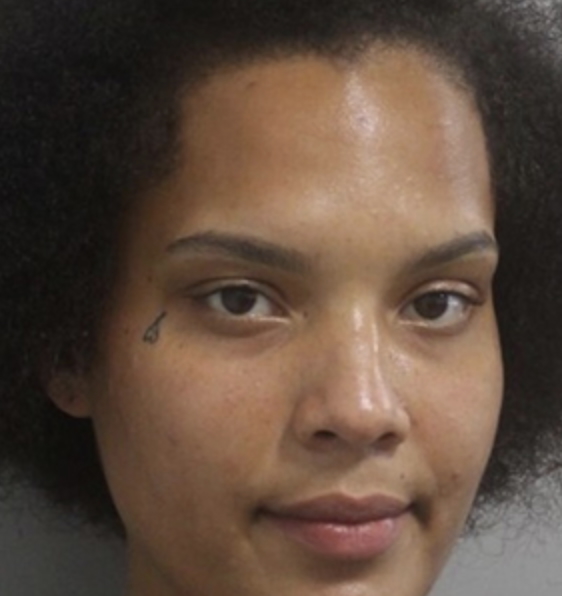 Florida Woman Arrested Outside Construction Site For Fingering Her Pussy While Lying On Wooden Pallet: “I Just Wanted To Feel Good”